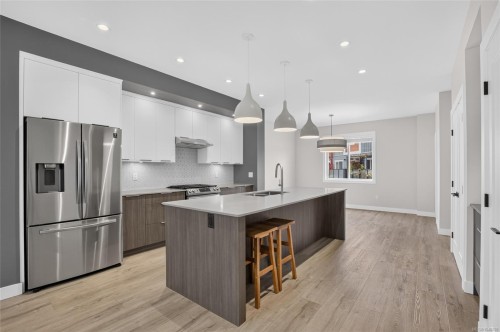 #13-2310 Guthrie Rd, Comox, BC 