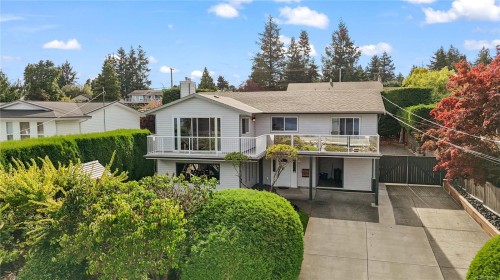 724 Galerno Rd, Campbell River, BC 