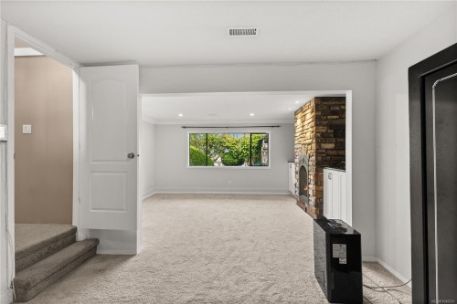 724 Galerno Rd, Campbell River, BC 