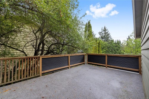 3211 Uplands Dr, Nanaimo, BC 