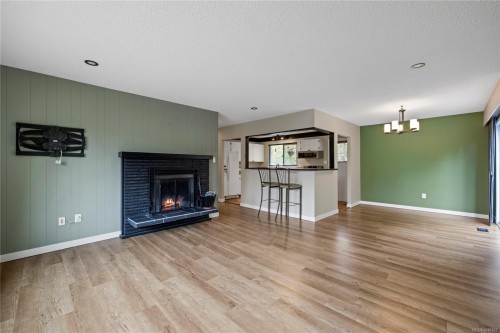 3211 Uplands Dr, Nanaimo, BC 