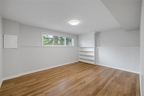 3211 Uplands Dr, Nanaimo, BC 