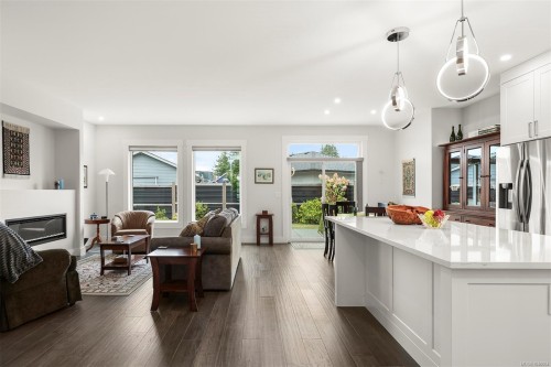859 Labrador Dr, Comox, BC 