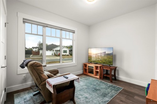 859 Labrador Dr, Comox, BC 
