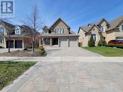 274 FALSTAFF AVENUE Toronto, ON M6L 3E6