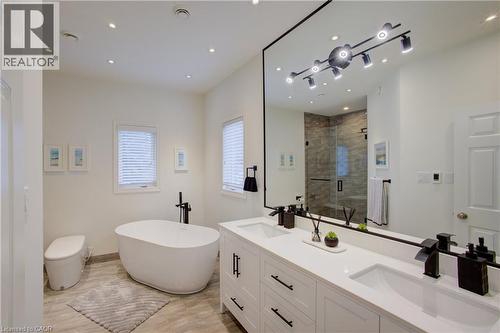 457 Caryndale Drive, Kitchener, ON 