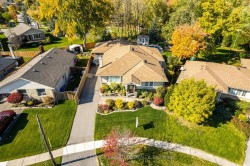 16 Bairstow Crescent Halton Hills, ON L7G 1L8