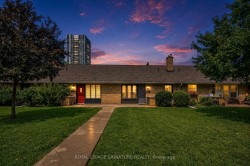 16 Burdock Lane Toronto, ON M3C 2G5