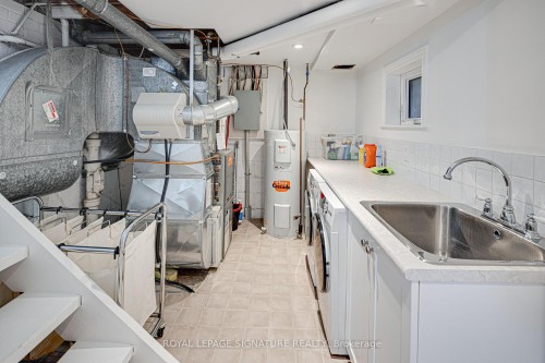 16 Burdock Lane, Toronto, ON 