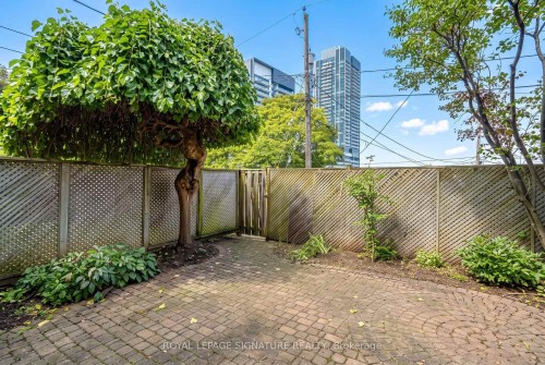 16 Burdock Lane, Toronto, ON 