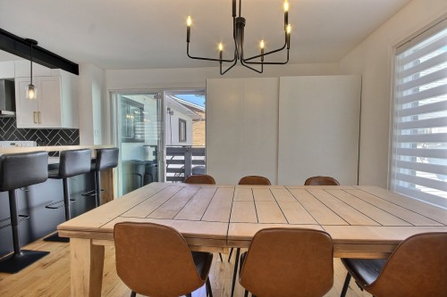 Dining Room - 33 Av. Richelieu, Rouyn-Noranda, QC 