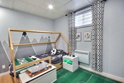 Bedroom - 33 Av. Richelieu, Rouyn-Noranda, QC 