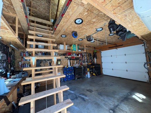 Garage - 33 Av. Richelieu, Rouyn-Noranda, QC 