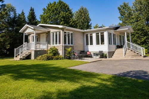 890 Ch. des Petites-Terres  Trois-Rivières, QC G9B 7G6