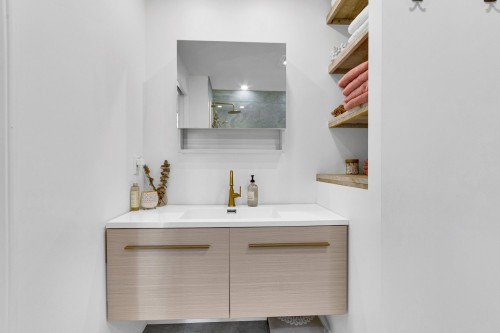 Salle de bains - 29 Av. Turcot, Saint-Sauveur, QC 
