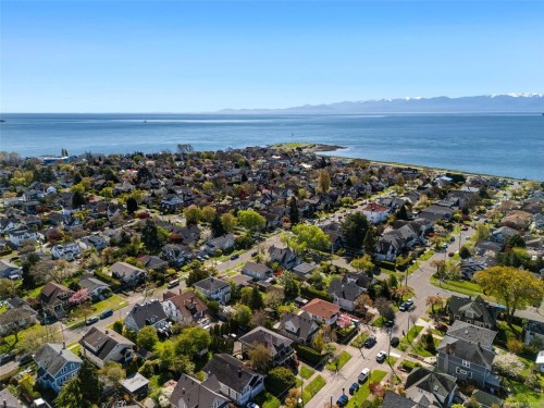 123 Cambridge St, Victoria, BC 