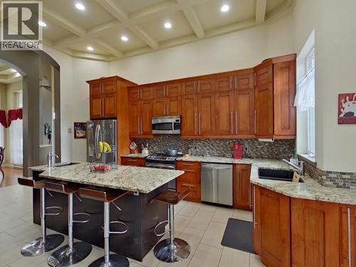6929 Retaskit Crt, Powell River, BC 