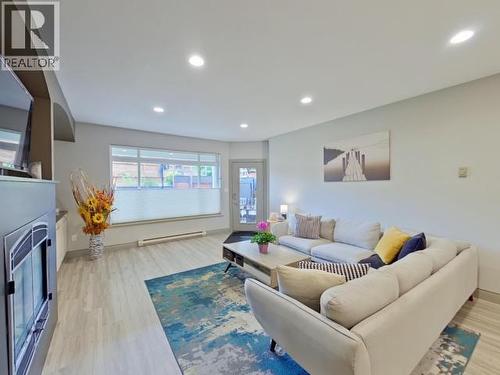 6929 Retaskit Crt, Powell River, BC 