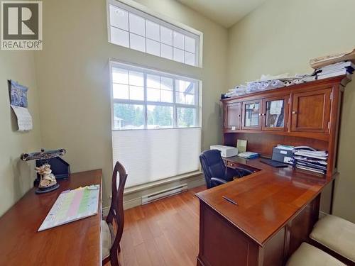 6929 Retaskit Crt, Powell River, BC 