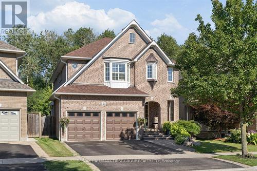 9 Pebblebrook Crescent, Whitby, ON 