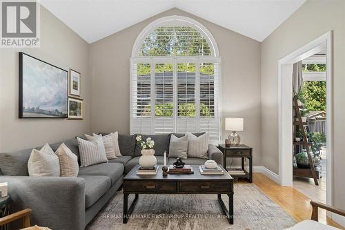 9 Pebblebrook Crescent, Whitby, ON 