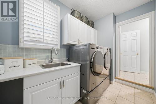 9 Pebblebrook Crescent, Whitby, ON 