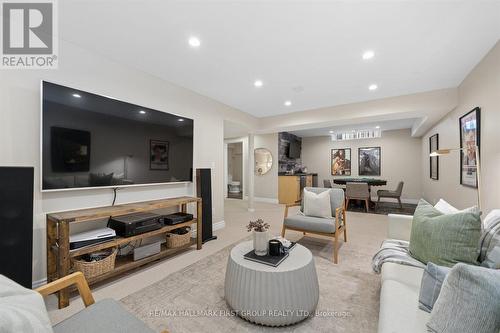 9 Pebblebrook Crescent, Whitby, ON 