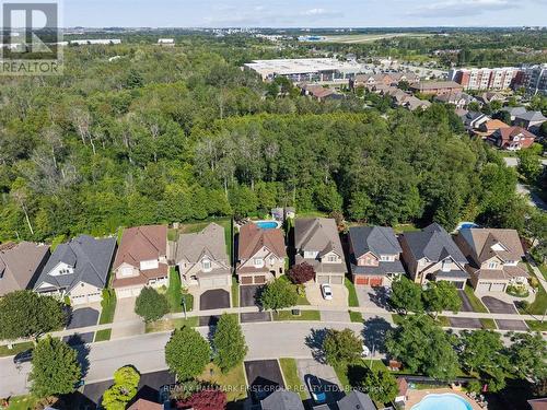 9 Pebblebrook Crescent, Whitby, ON 