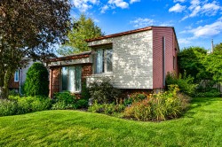 999 22e Avenue Laval (Fabreville), QC H7R 5G6