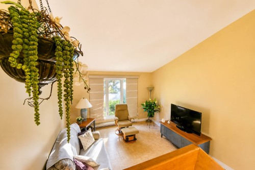 Living Room - 999 22E Avenue, Laval (Fabreville), QC 