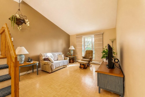 Living Room - 999 22E Avenue, Laval (Fabreville), QC 