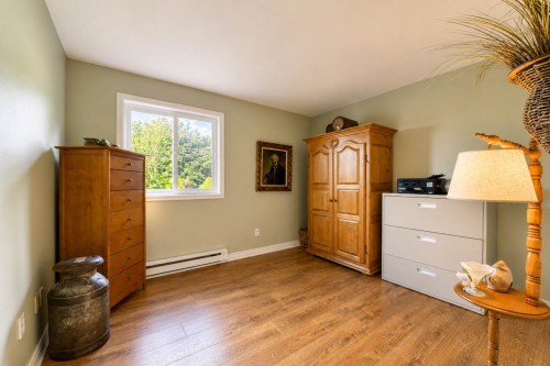 Bedroom - 999 22E Avenue, Laval (Fabreville), QC 