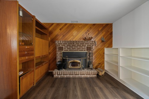 Salle familiale - 850 Rue Main, Hudson, QC 