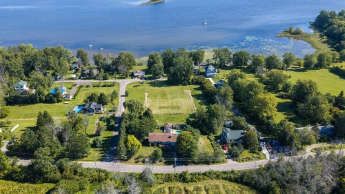Photo aérienne - 850 Rue Main, Hudson, QC 