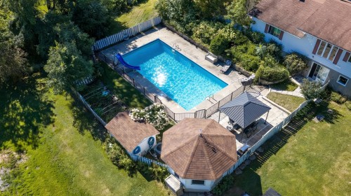 Photo aérienne - 850 Rue Main, Hudson, QC 