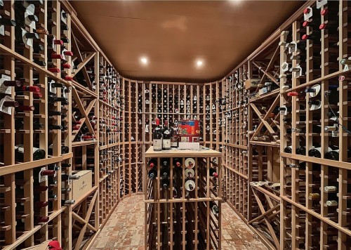 Cave à vin - 129 Rue Du Paul, Lanoraie, QC 