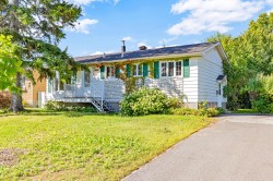 536 Rue Ingrid Laval (Fabreville), QC H7P 3P3