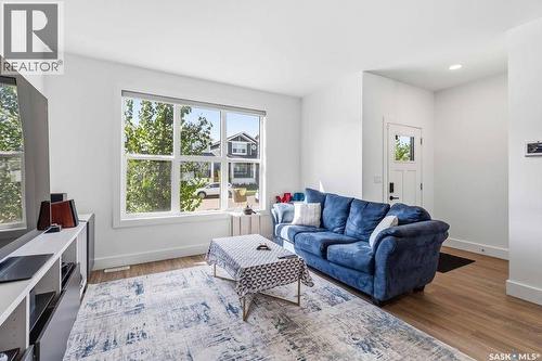 175 Rosewood Boulevard E, Saskatoon, SK 