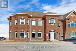 18 - MAIN FLOOR - 30 WERTHEIM COURT  Richmond Hill, ON L4B 1B9