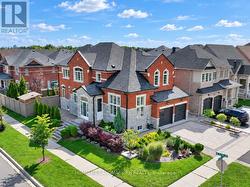 131 OBERFRICK AVENUE  Vaughan, ON L6A 0P1