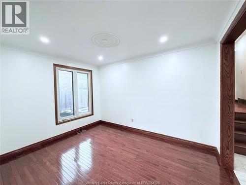 9495 Beachdale Unit# UPPER , Windsor, Ontario N8R 1S4 4