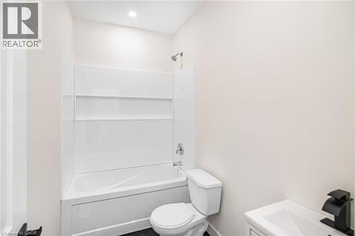 60 William Street, Hamilton, ON 