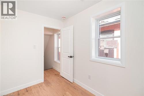 60 William Street, Hamilton, ON 
