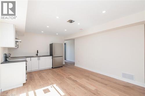 60 William Street, Hamilton, ON 
