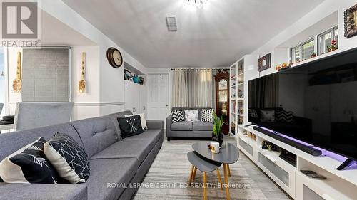 922A Danforth Road, Toronto, ON 
