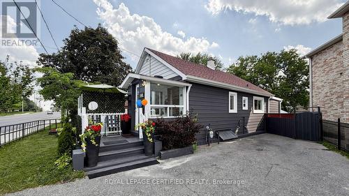 922A Danforth Road, Toronto, ON 