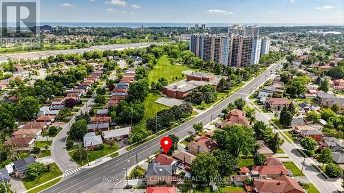 922A Danforth Road, Toronto, ON 