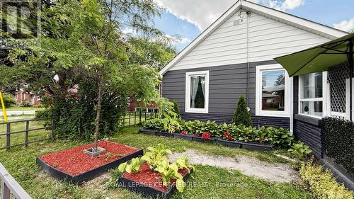 922A Danforth Road, Toronto, ON 