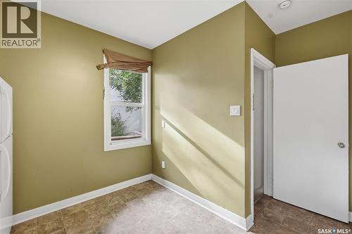 723 4Th Street E, Saskatoon, SK 