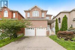 45 OLD ORCHARD CRESCENT Richmond Hill, ON L4S 0A2